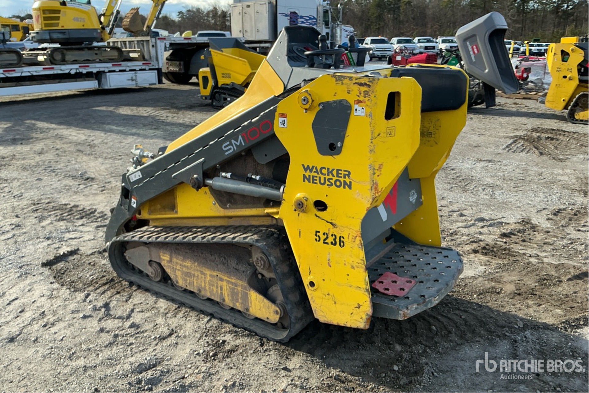 General Appearance with Picture, Left Rear Corner