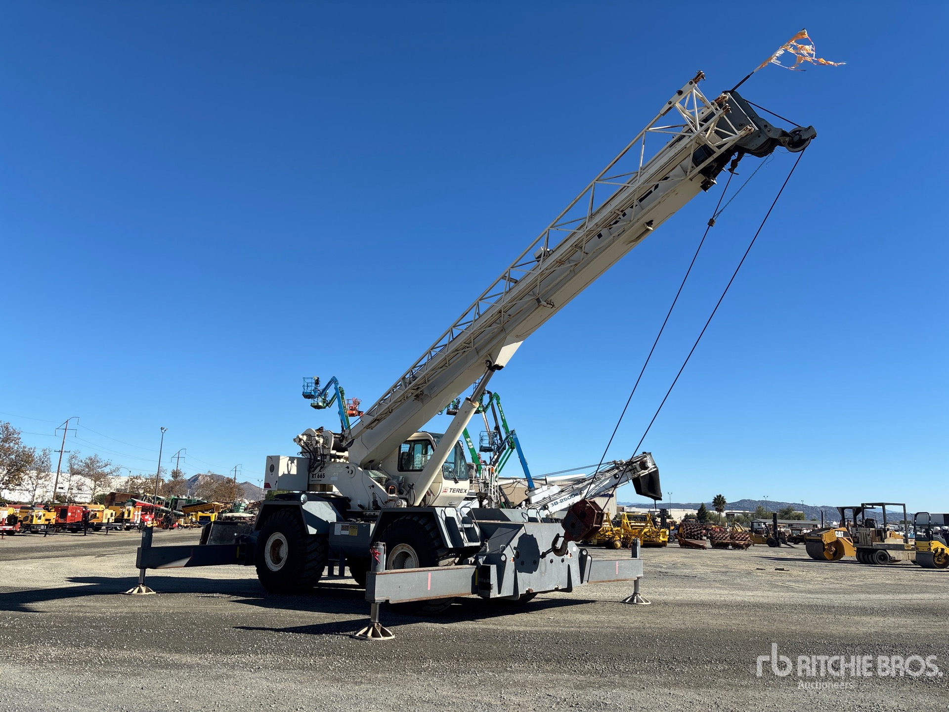 General Appearance with Picture, Right Front Corner