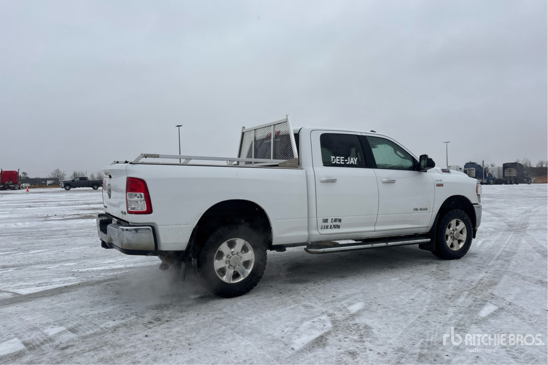 General Appearance with Picture, Right Rear Corner