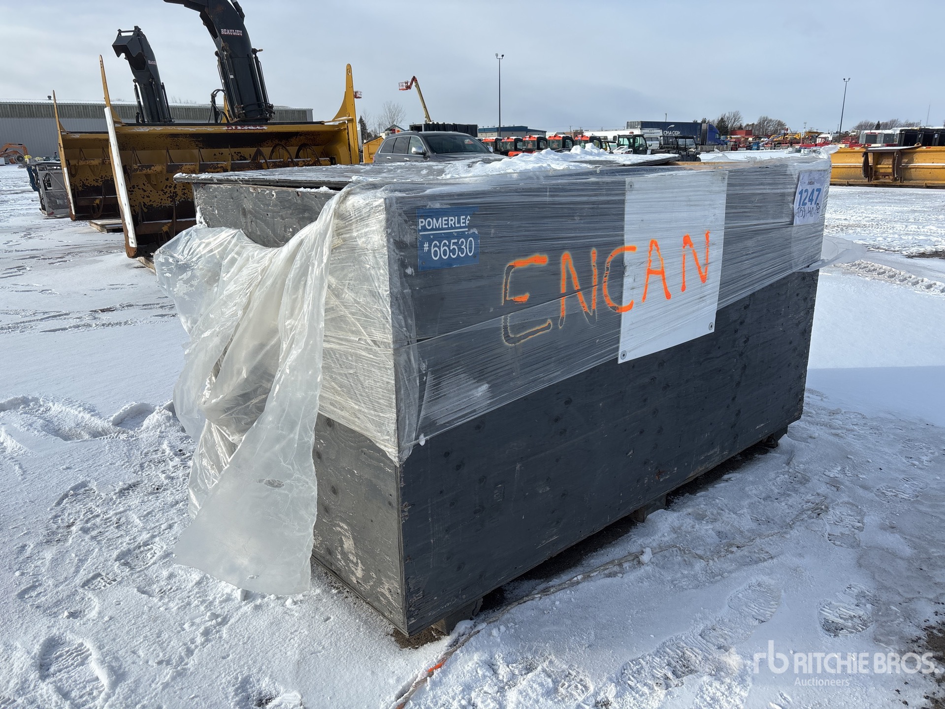 General Appearance with Picture, Left Rear Corner