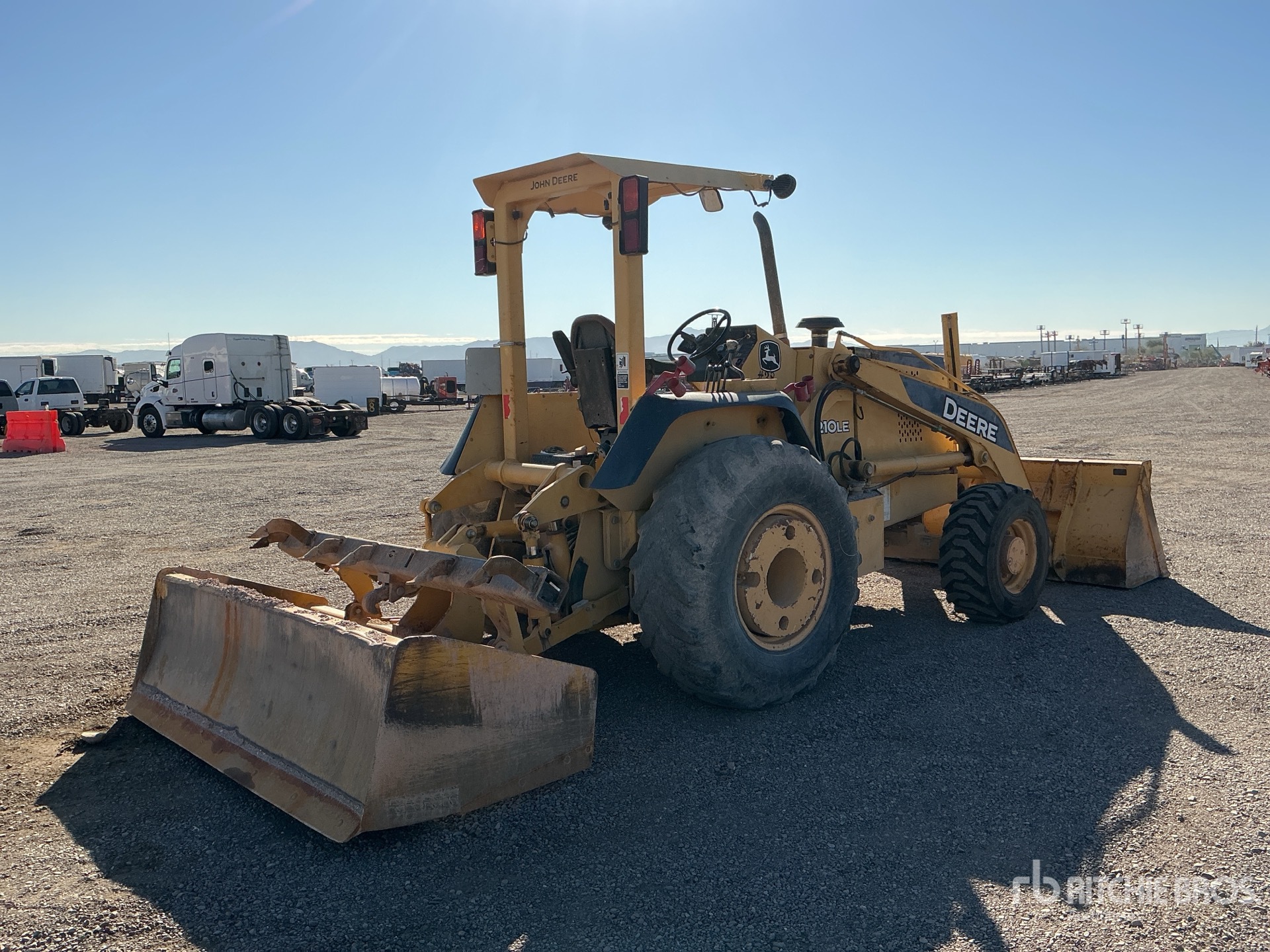 General Appearance with Bild, Ecke hinten rechts