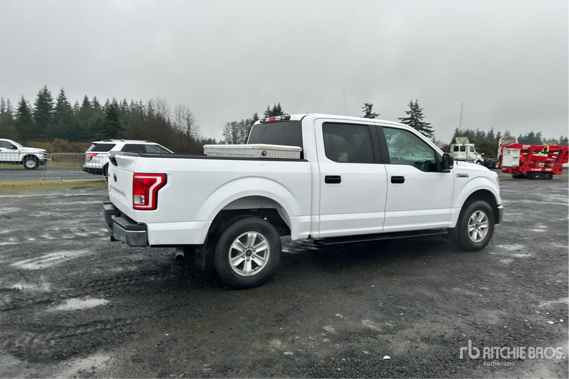 General Appearance with Picture, Right Rear Corner