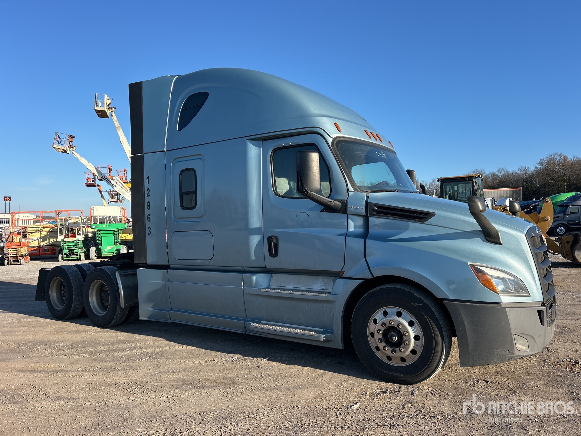 Aspect général with Image, coin avant droit