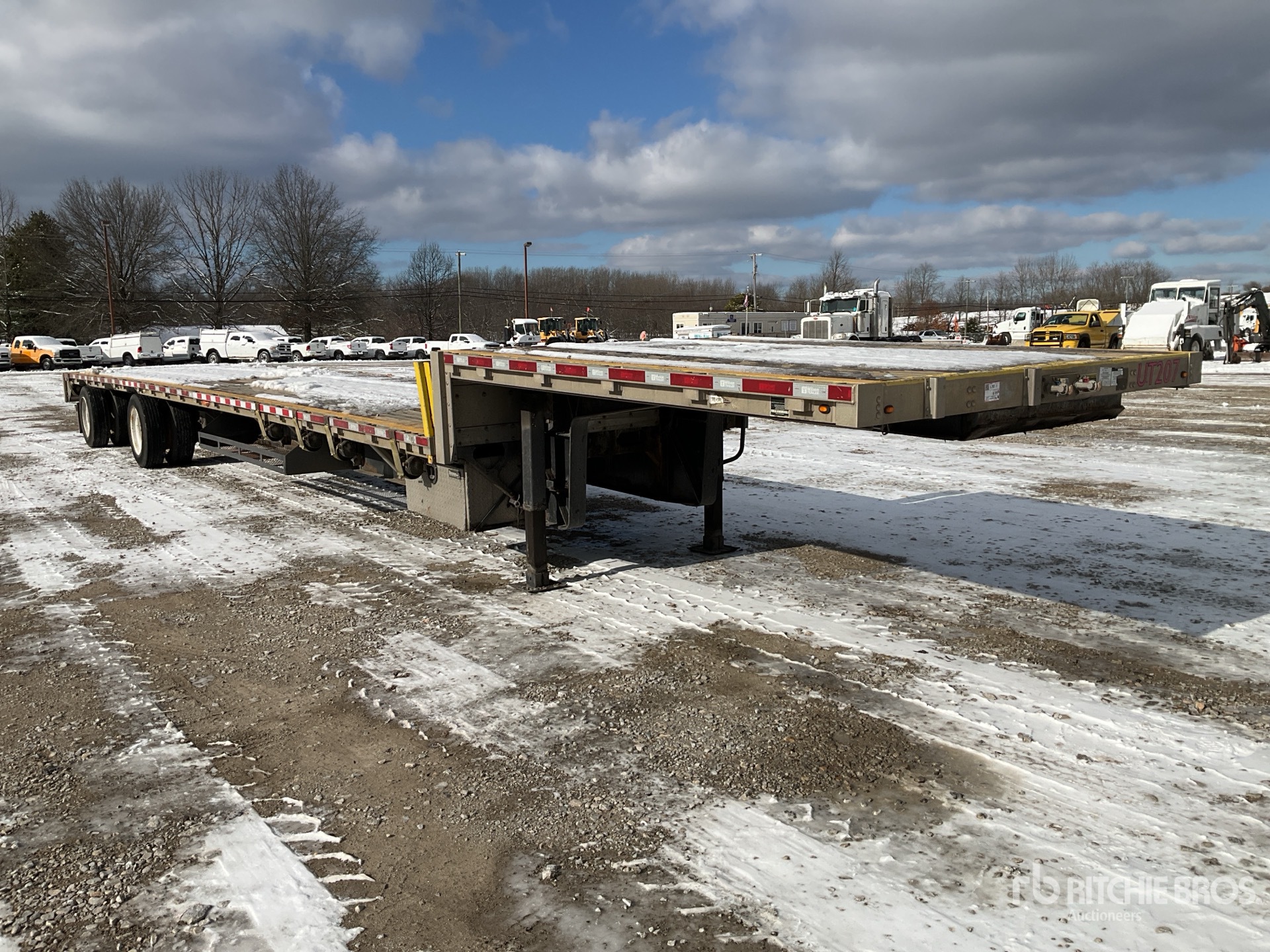 General Appearance with Foto, angolo anteriore destro