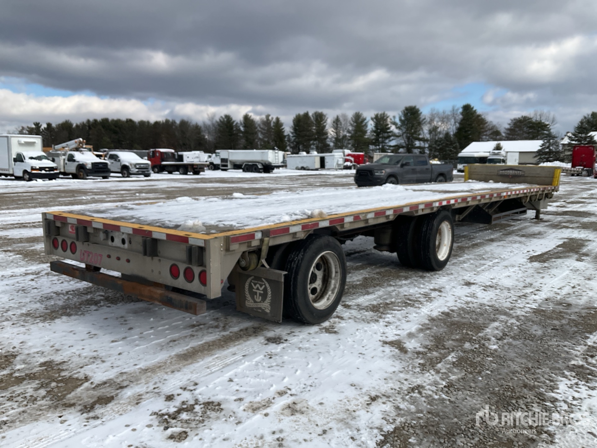 General Appearance with Foto, angolo anteriore sinistro