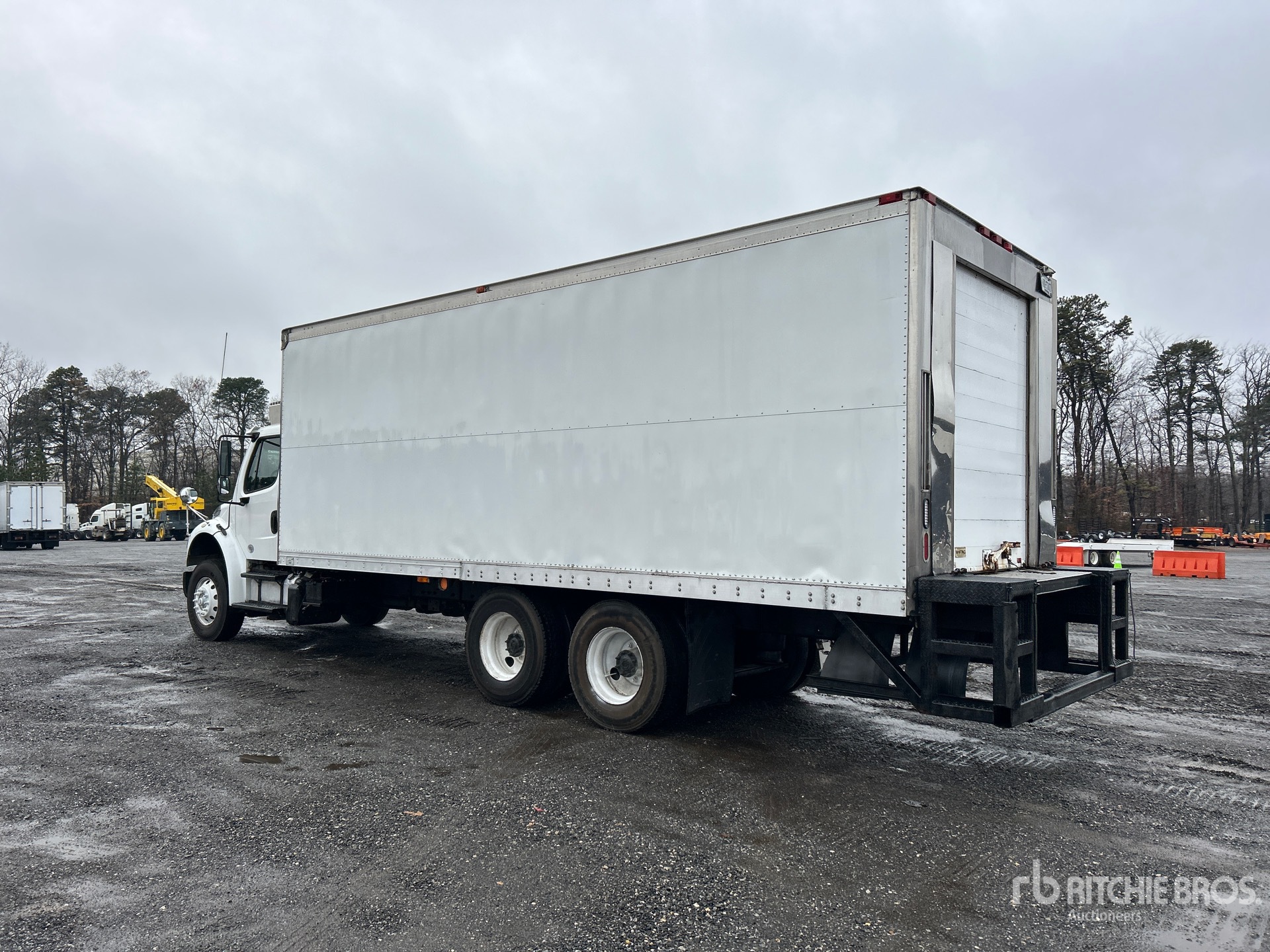 General Appearance with Imagen: esquina trasera izquierda