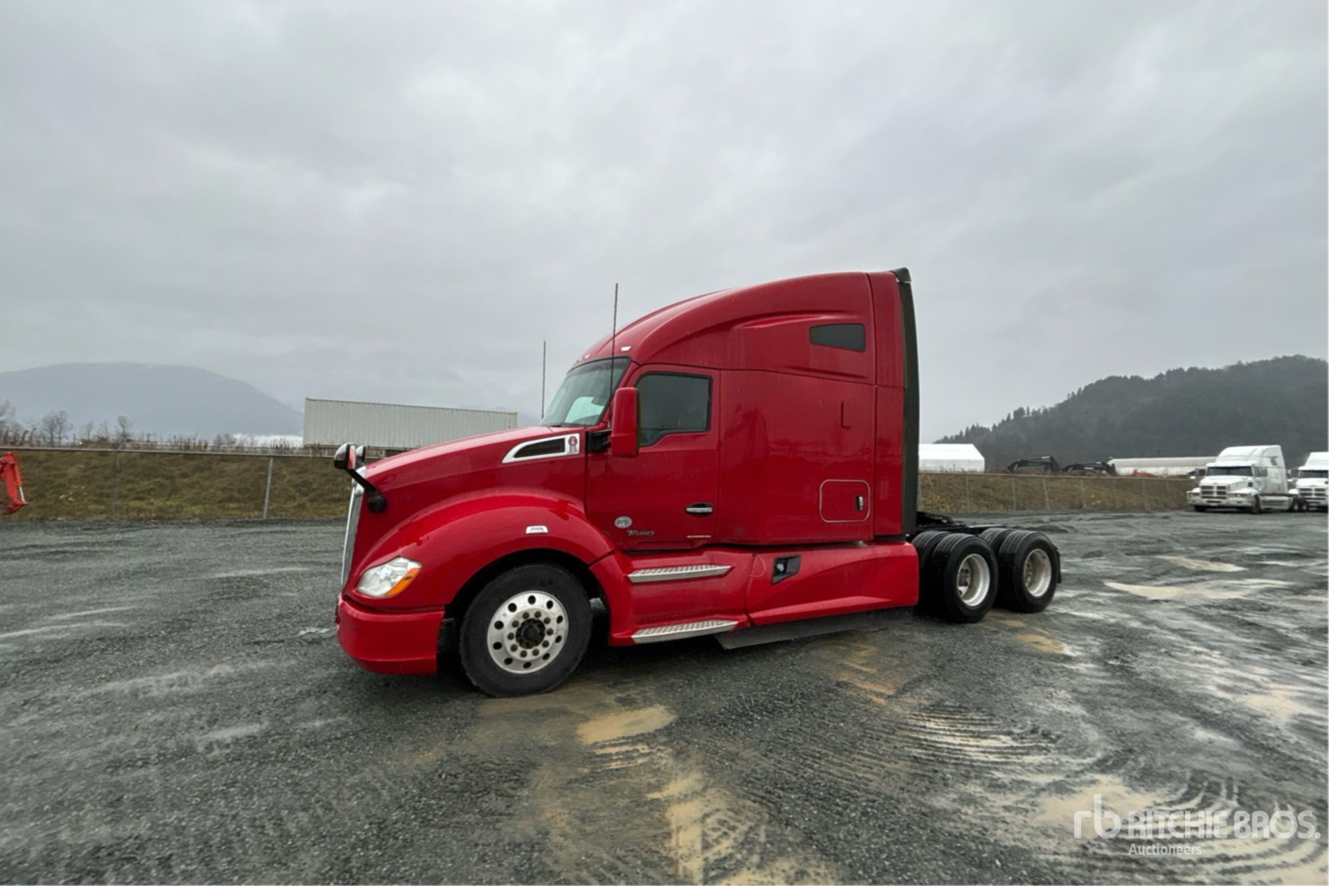 General Appearance with Picture, Left Front Corner