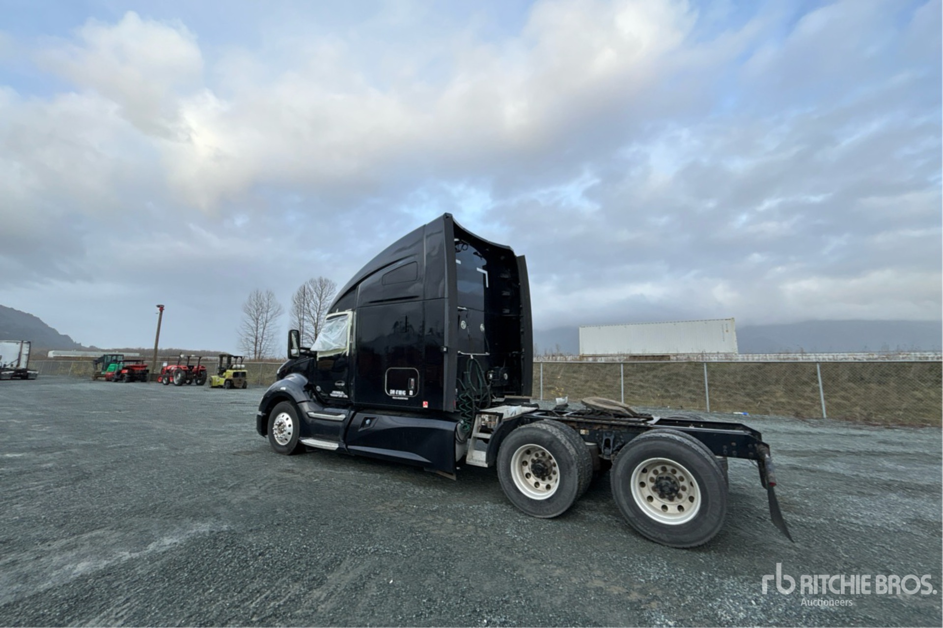 General Appearance with Picture, Left Rear Corner