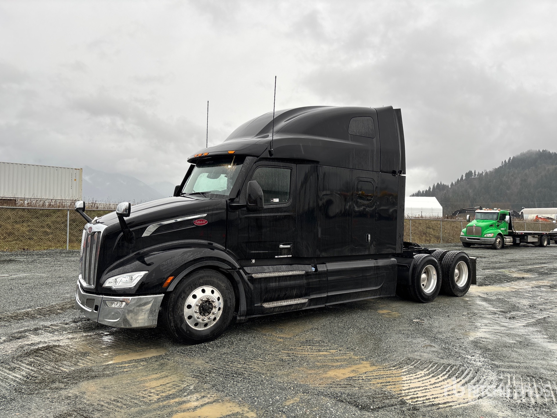 General Appearance with Picture, Left Front Corner