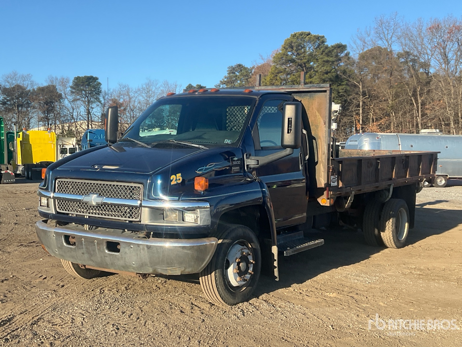 General Appearance with Bild, Ecke vorne links