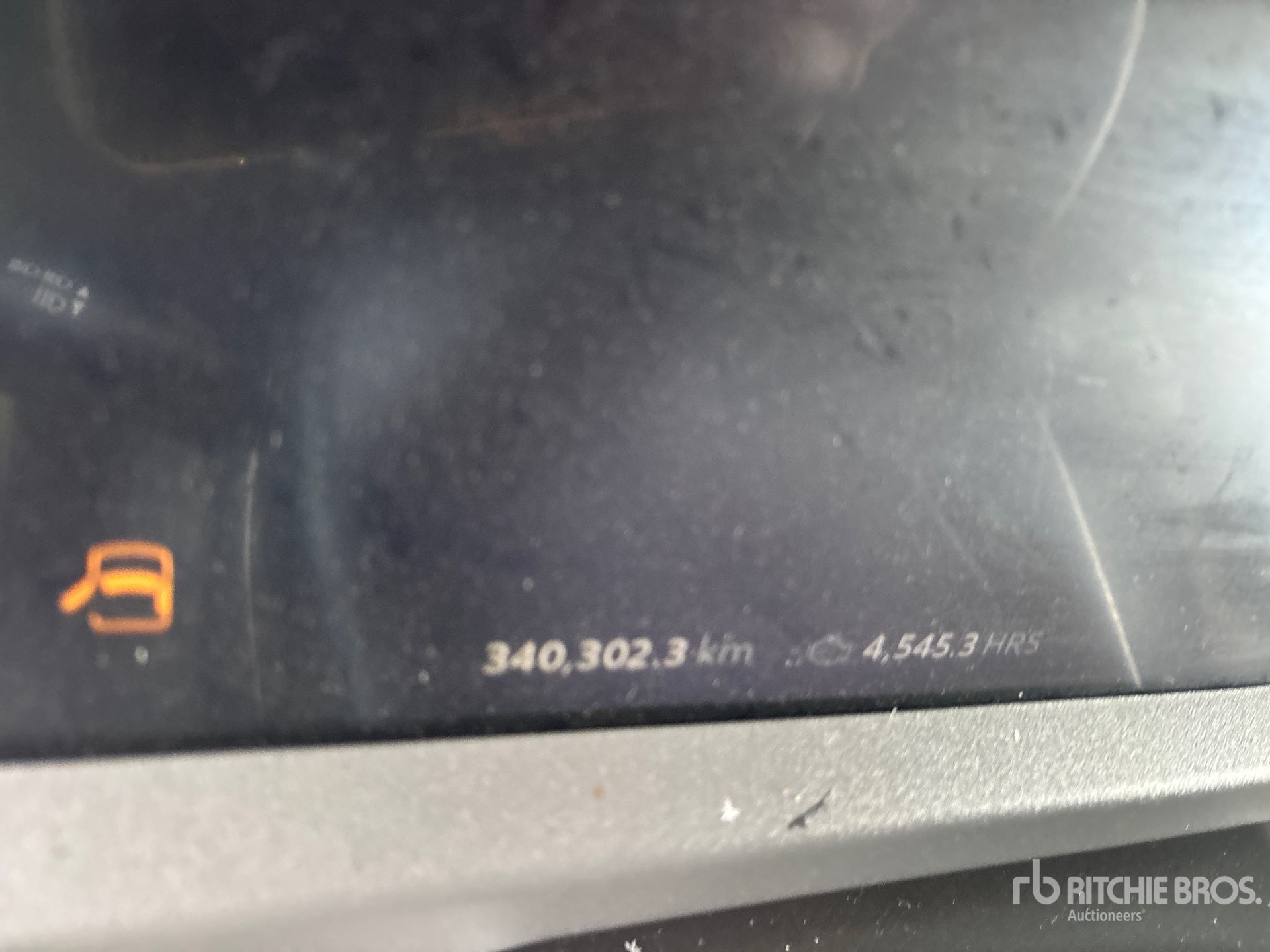 General Appearance with Hour Meter / Odometer