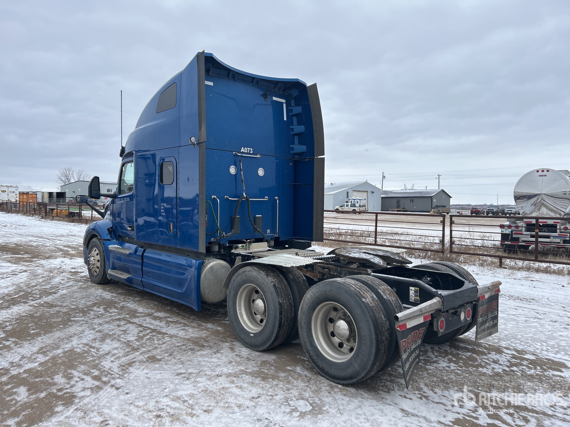 General Appearance with Imagen: esquina trasera izquierda