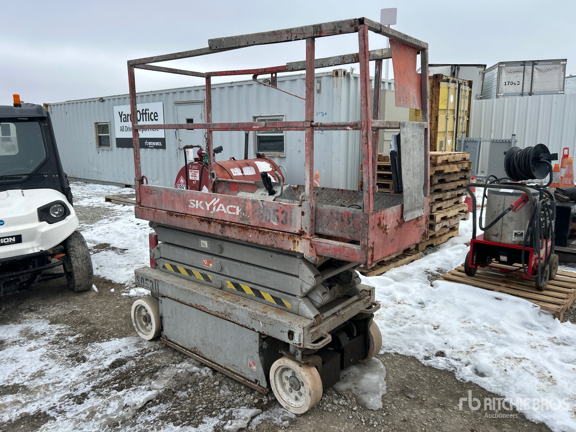 General Appearance with Picture, Right Front Corner