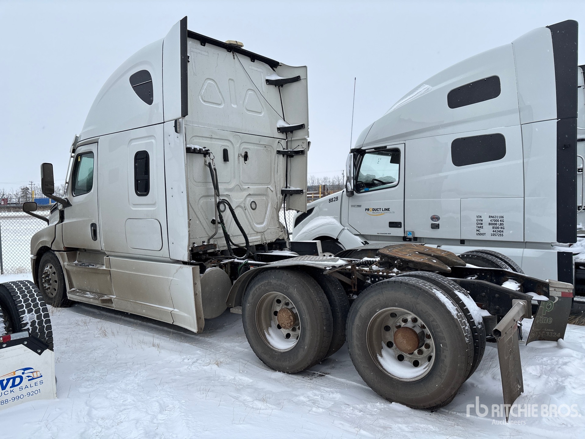 General Appearance with Picture, Left Rear Corner