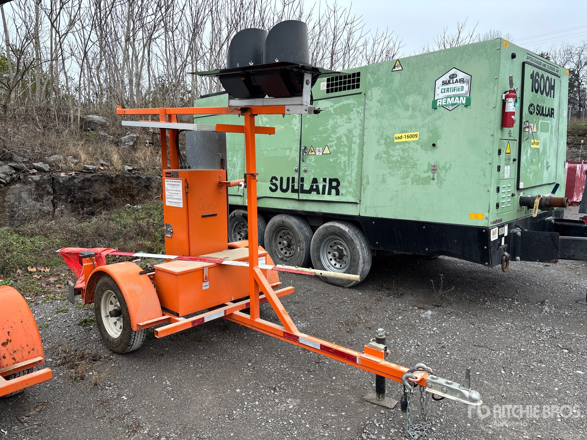 Aspect général with Image, coin avant droit