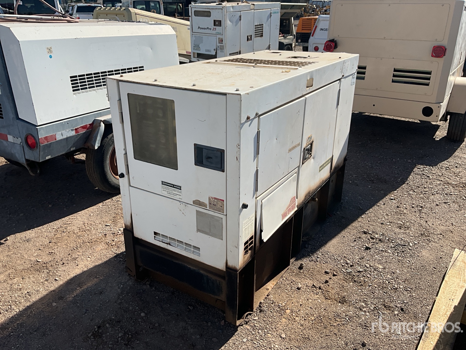 General Appearance with Imagen: esquina trasera derecha