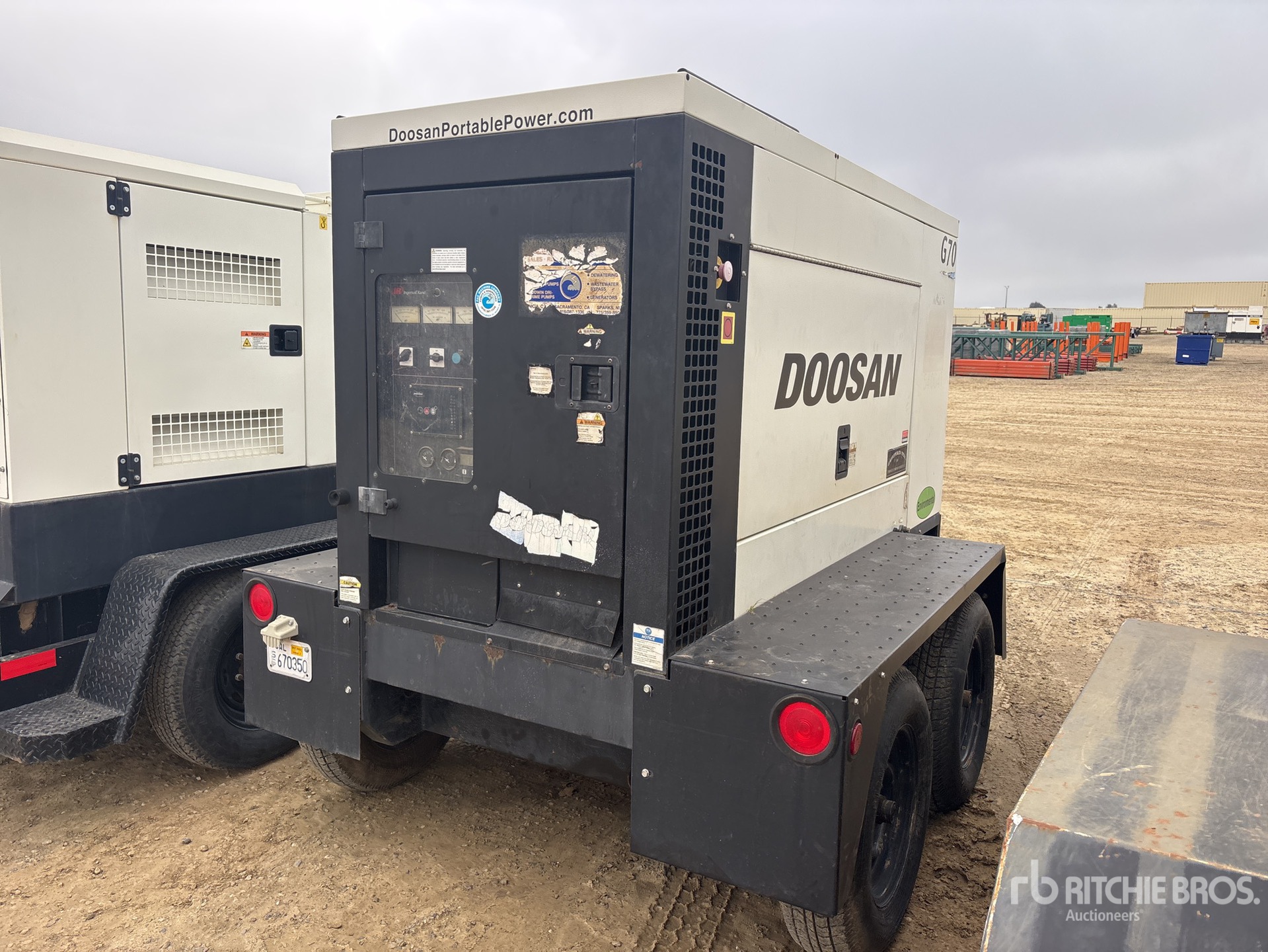 General Appearance with Foto, angolo anteriore sinistro