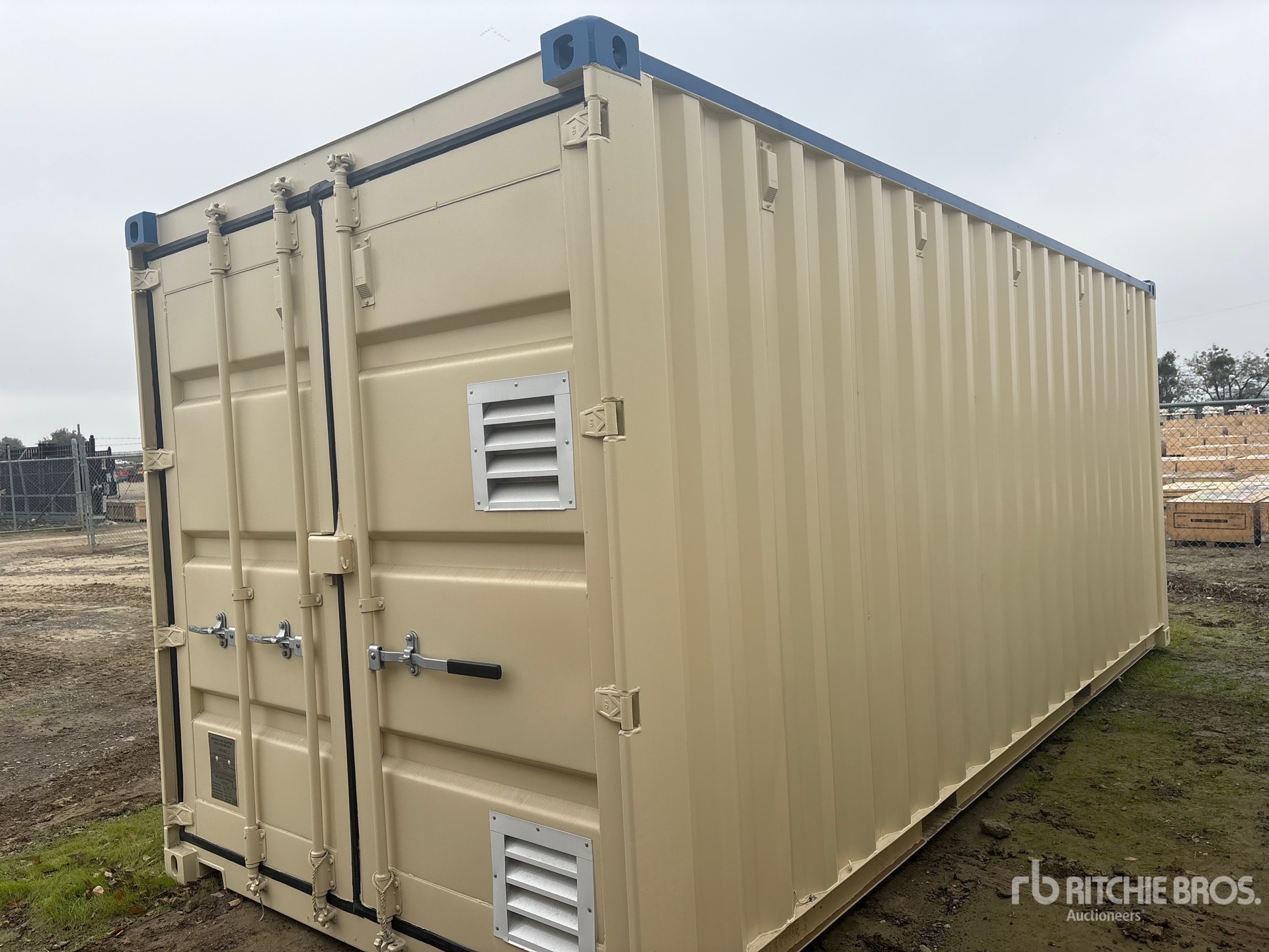 General Appearance with Bild, Ecke hinten rechts