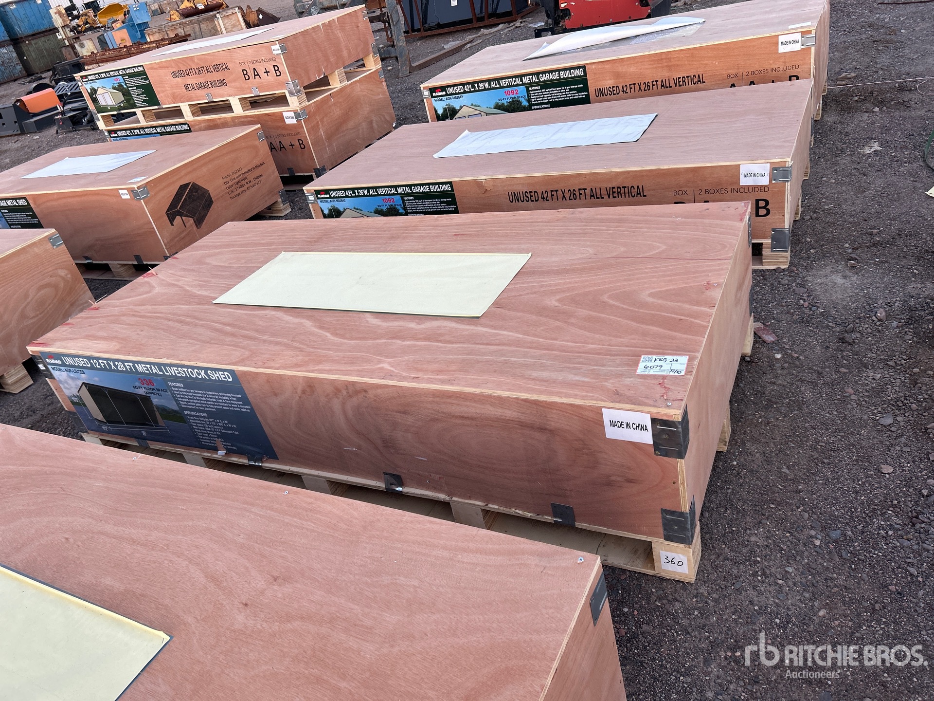 General Appearance with Bild, Ecke vorne links