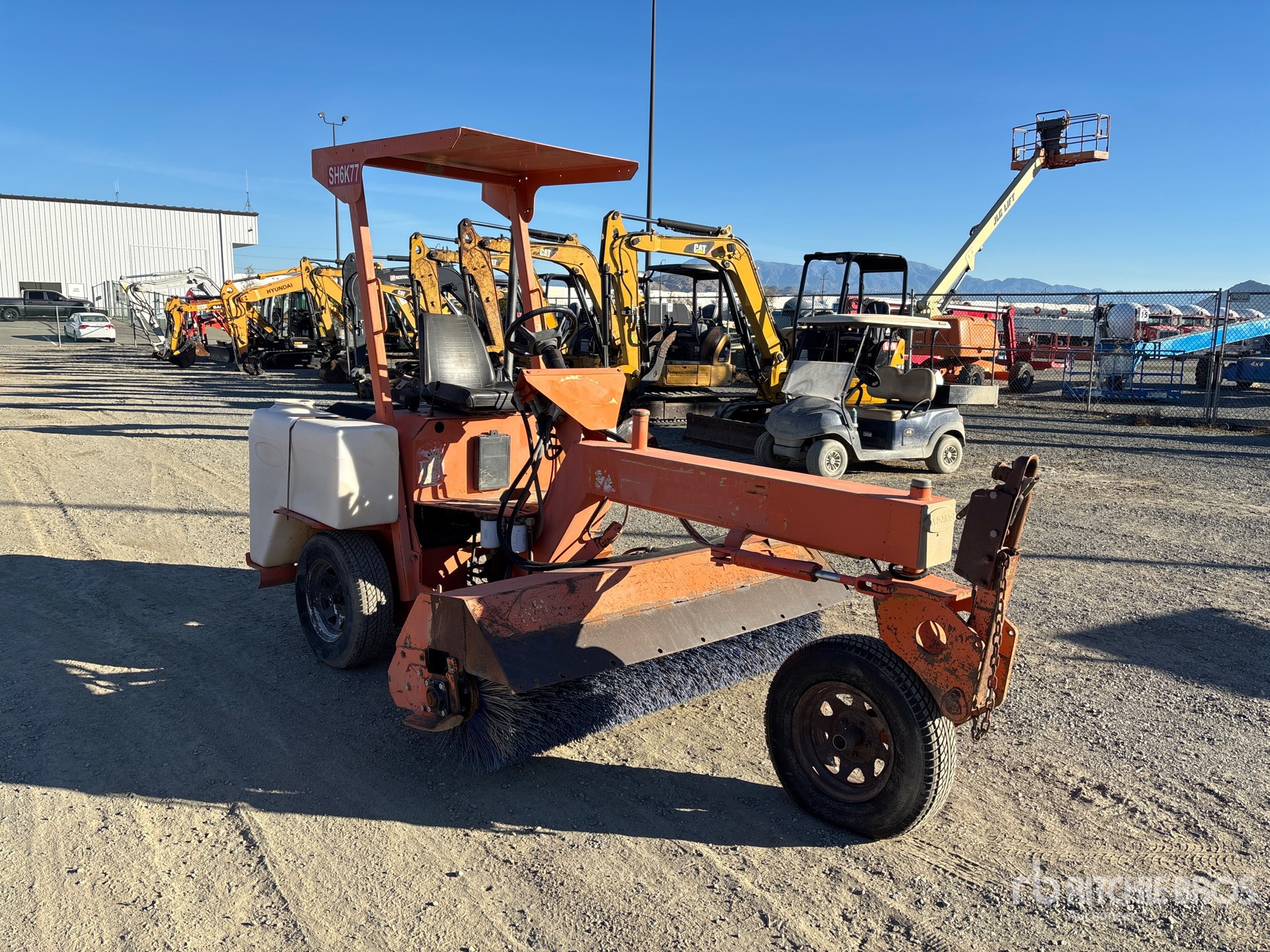 General Appearance with Picture, Right Front Corner