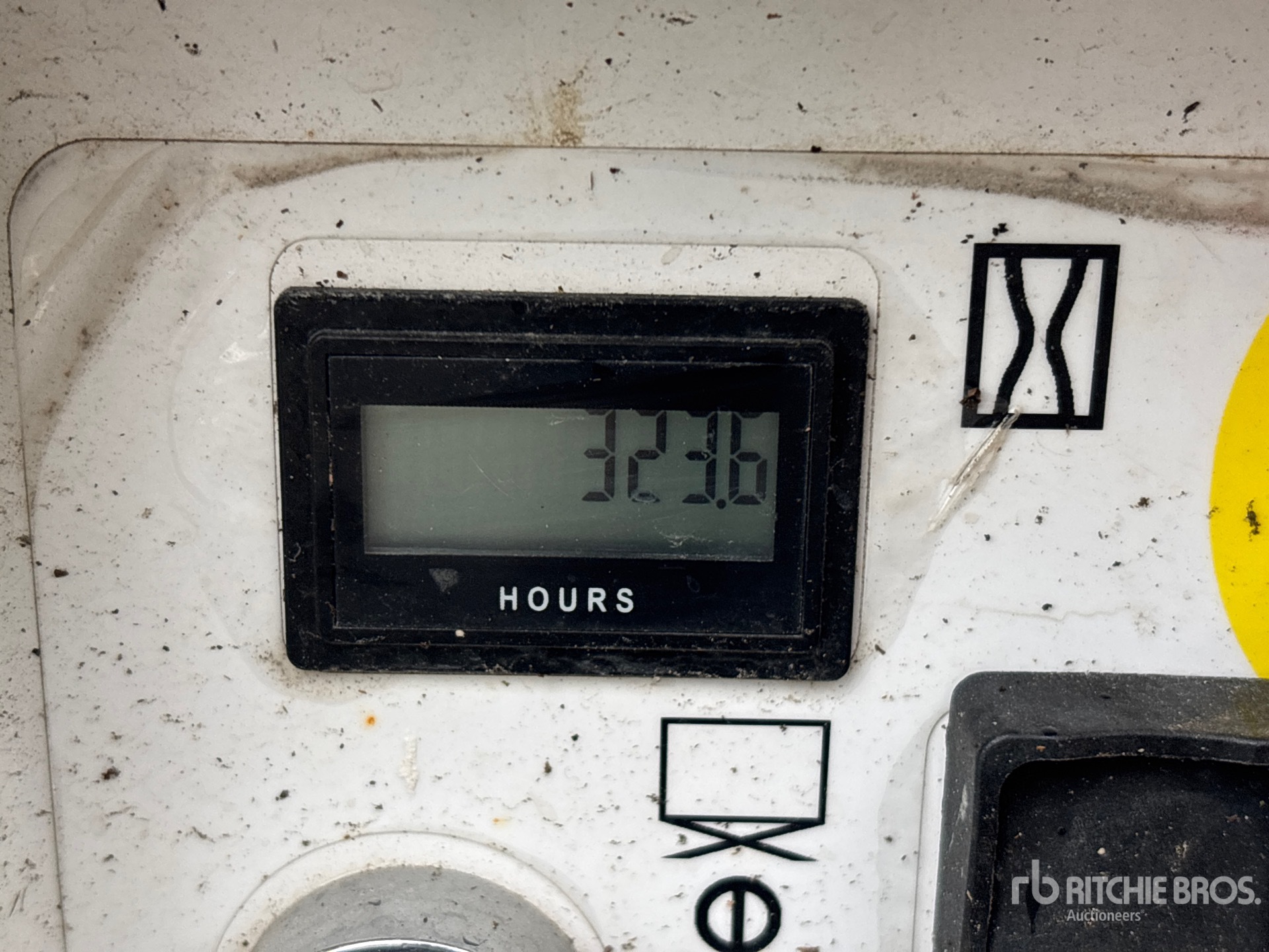 General Appearance with Hour Meter / Odometer