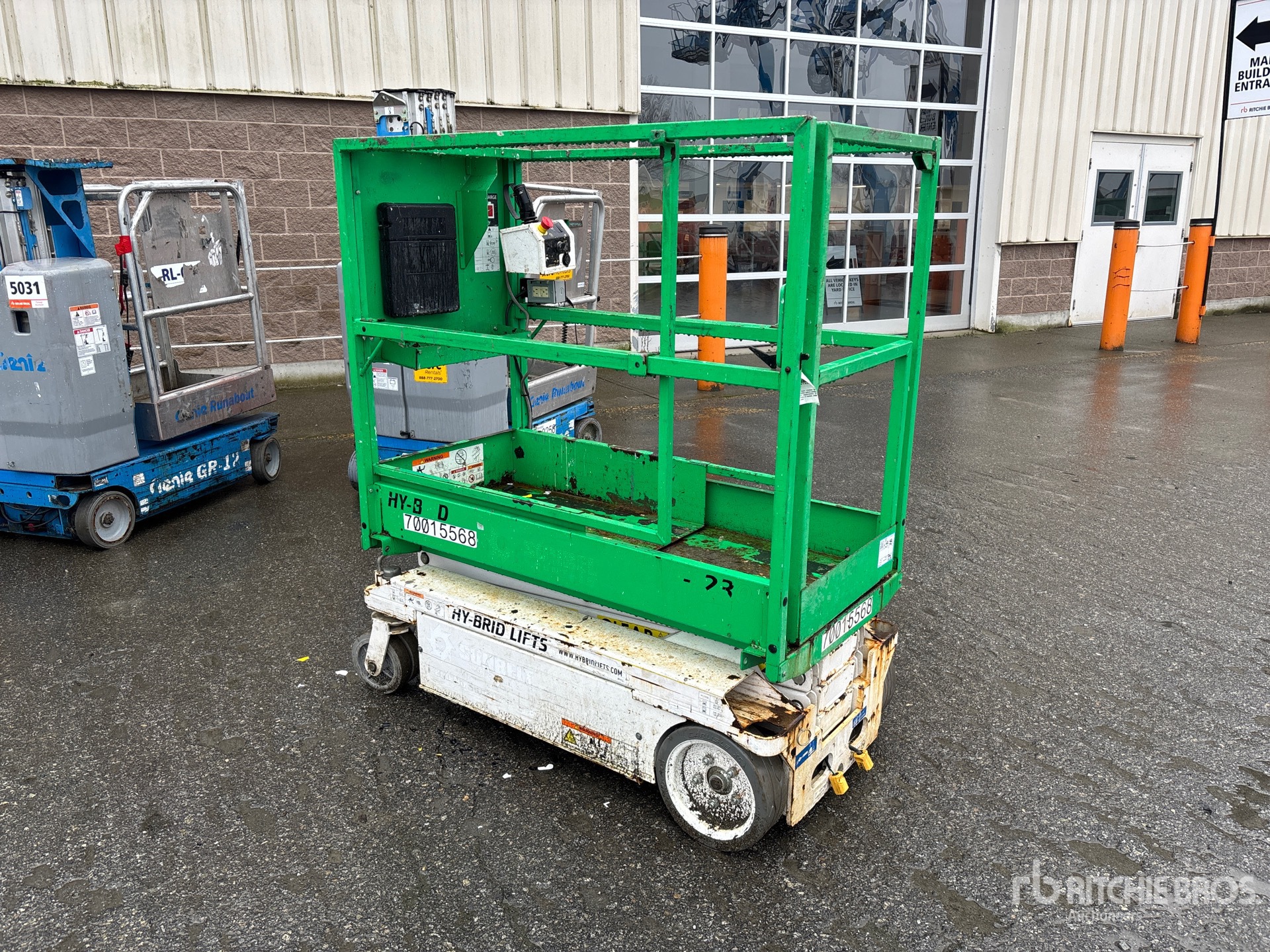 General Appearance with Picture, Left Rear Corner