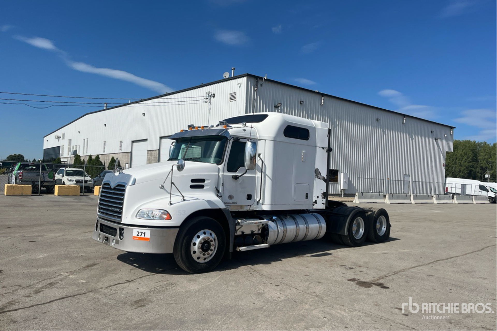 Aspect général with Image, coin avant gauche