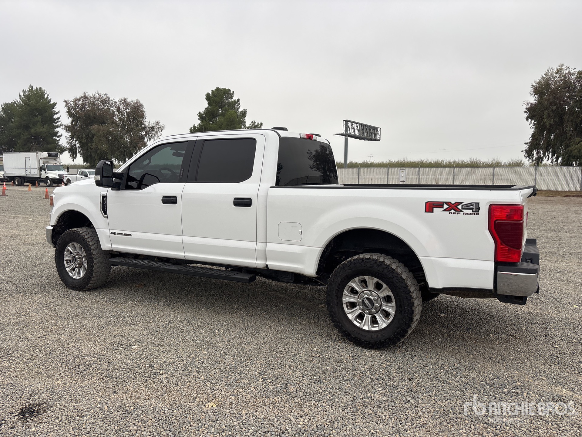 General Appearance with Imagen: esquina trasera izquierda