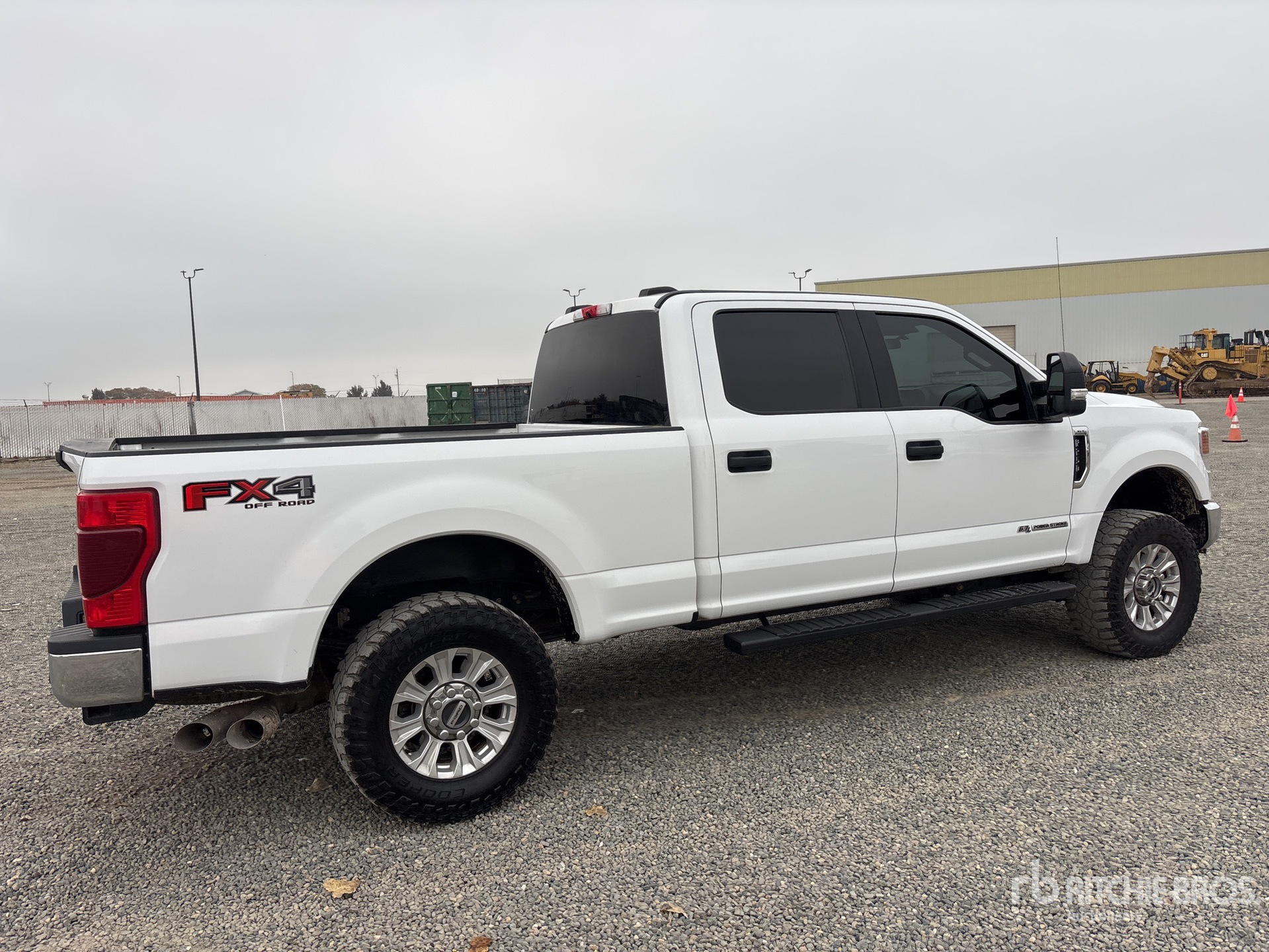 General Appearance with Imagen: esquina trasera derecha