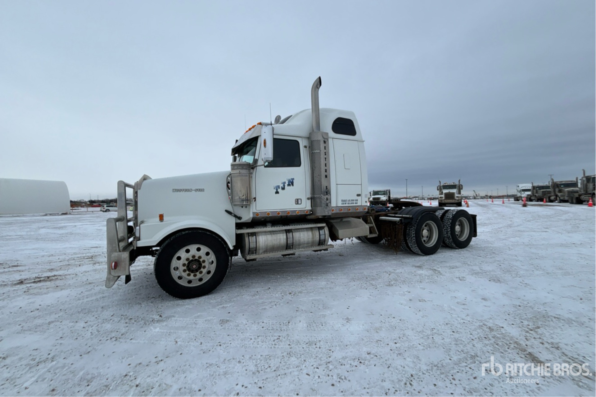 General Appearance with Picture, Left Front Corner