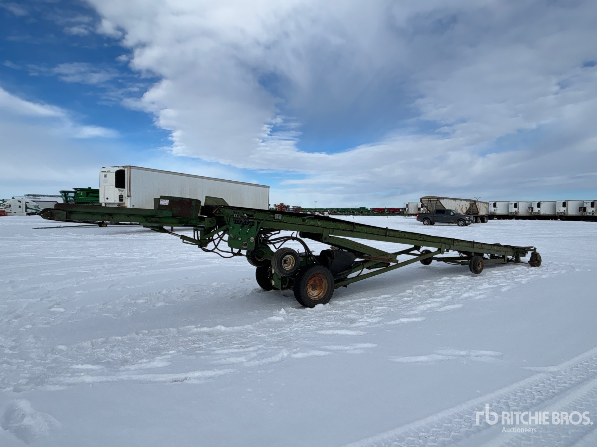 General Appearance with Bild, Ecke hinten rechts