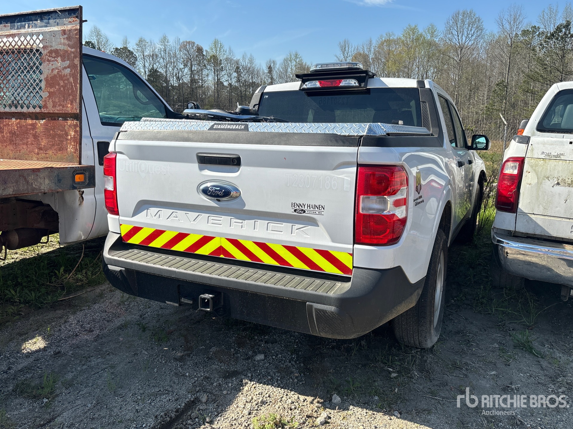 General Appearance with Foto, angolo anteriore sinistro