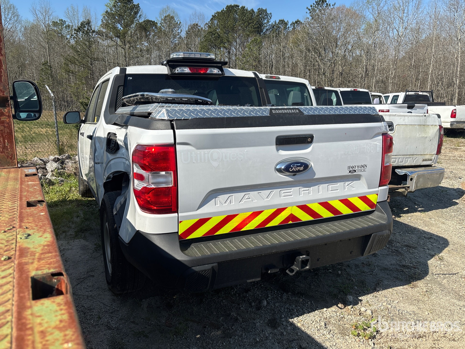 General Appearance with Foto, angolo posteriore sinistro