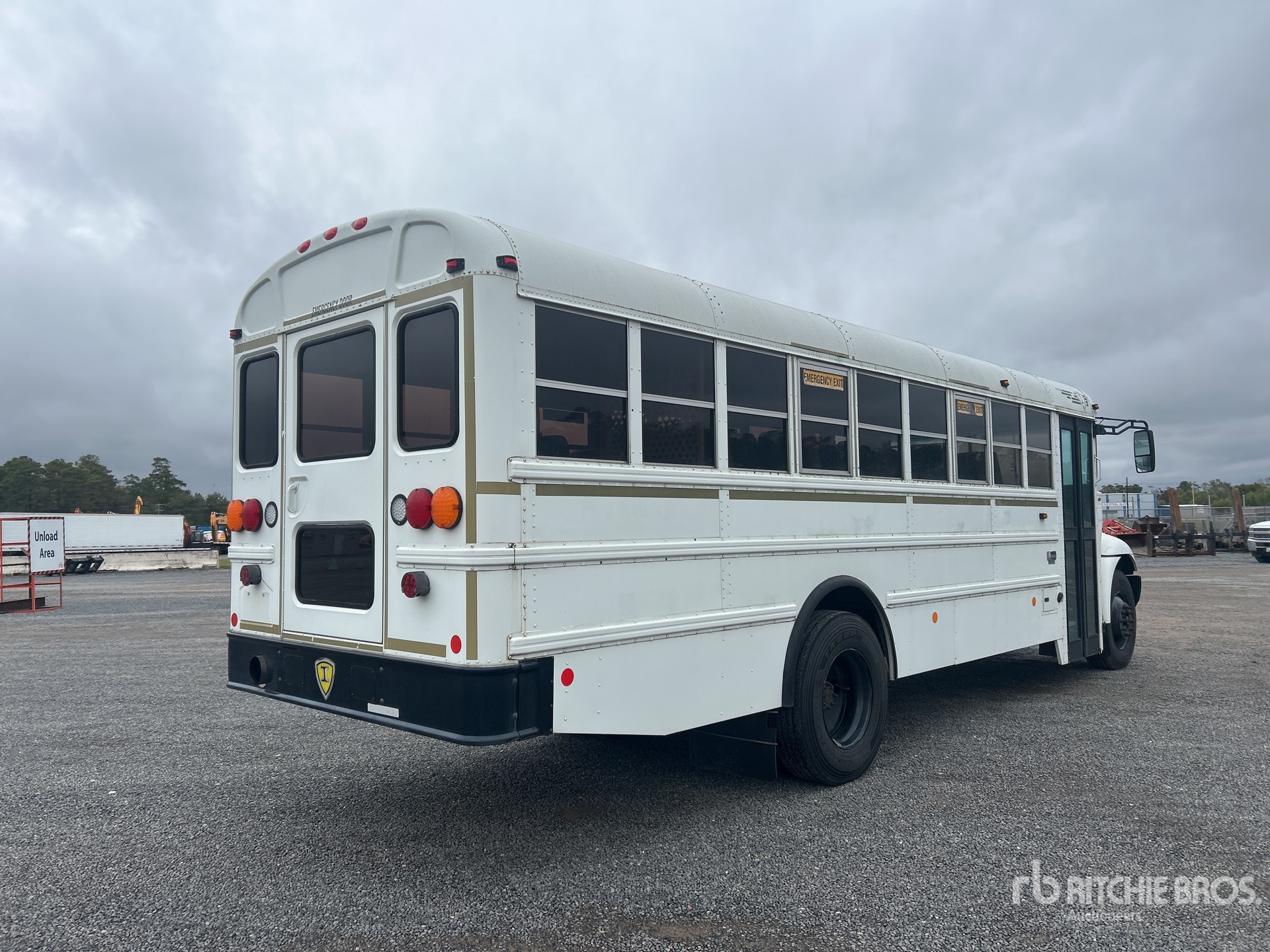 General Appearance with Bild, Ecke hinten rechts