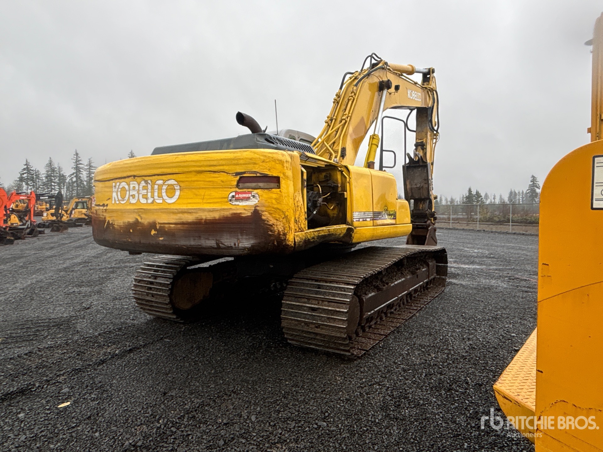 Aspect général with Image, coin arrière droit