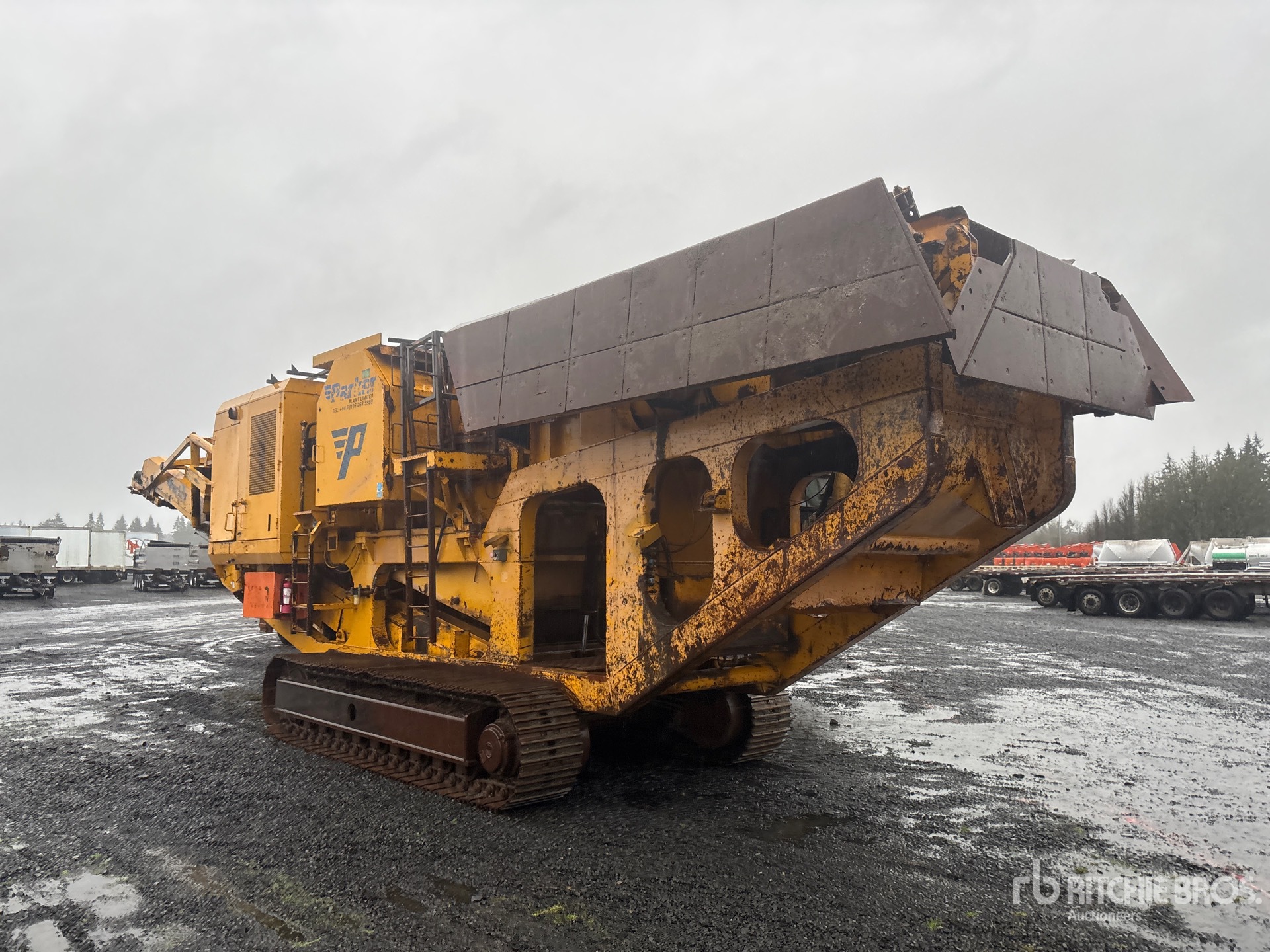 General Appearance with Bild, Ecke vorne rechts