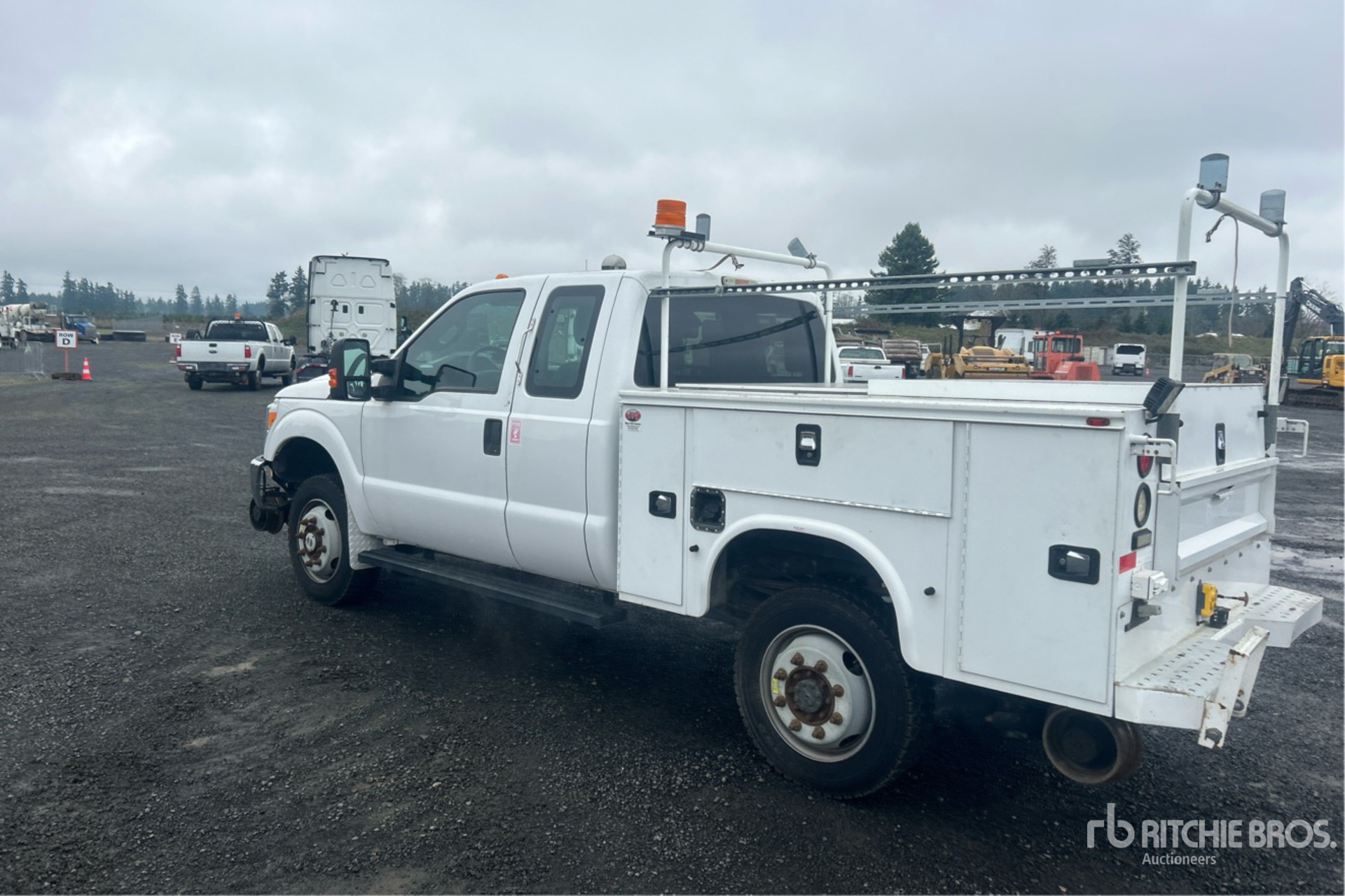 General Appearance with Picture, Left Rear Corner