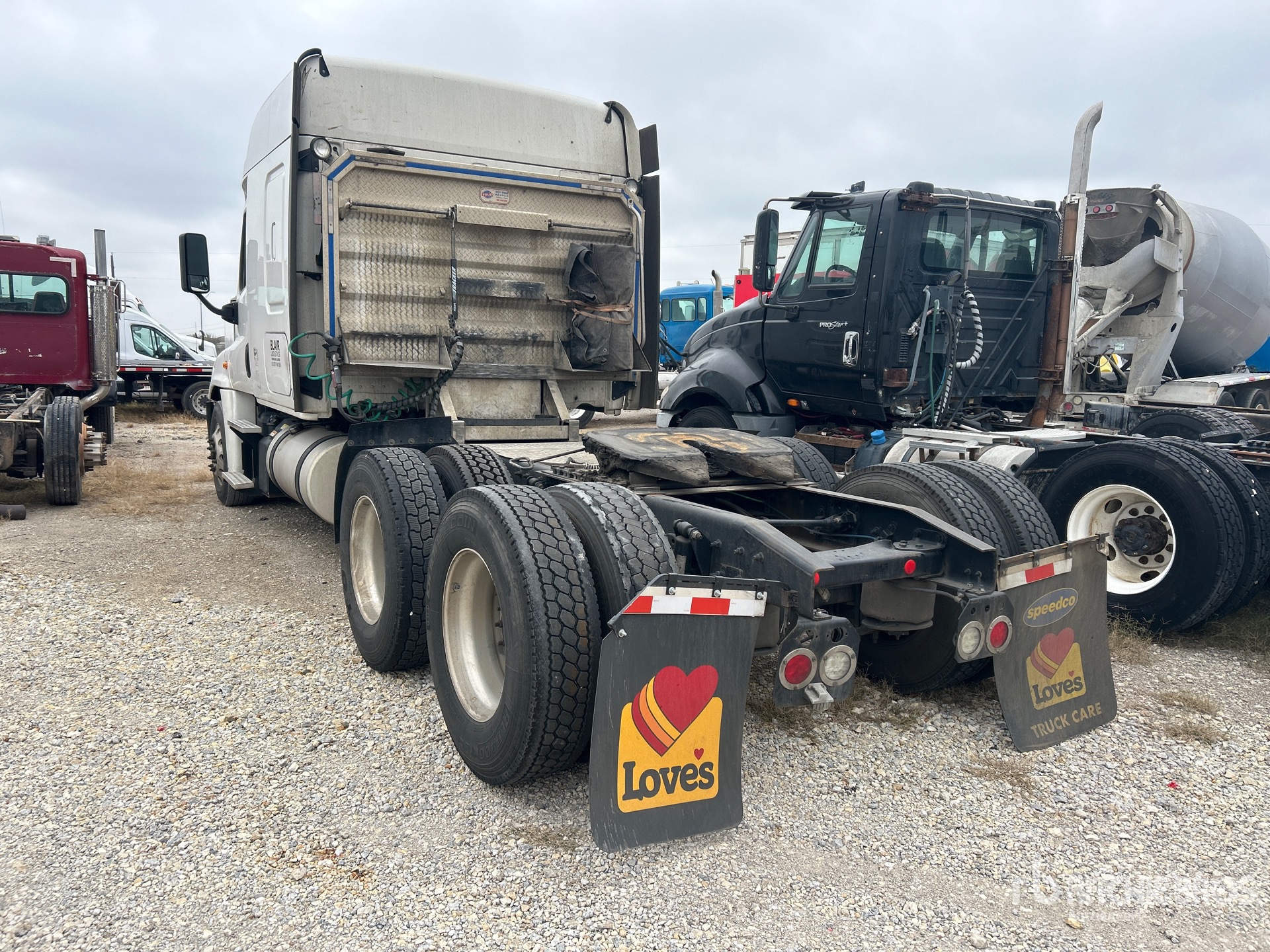 General Appearance with Imagen: esquina trasera izquierda