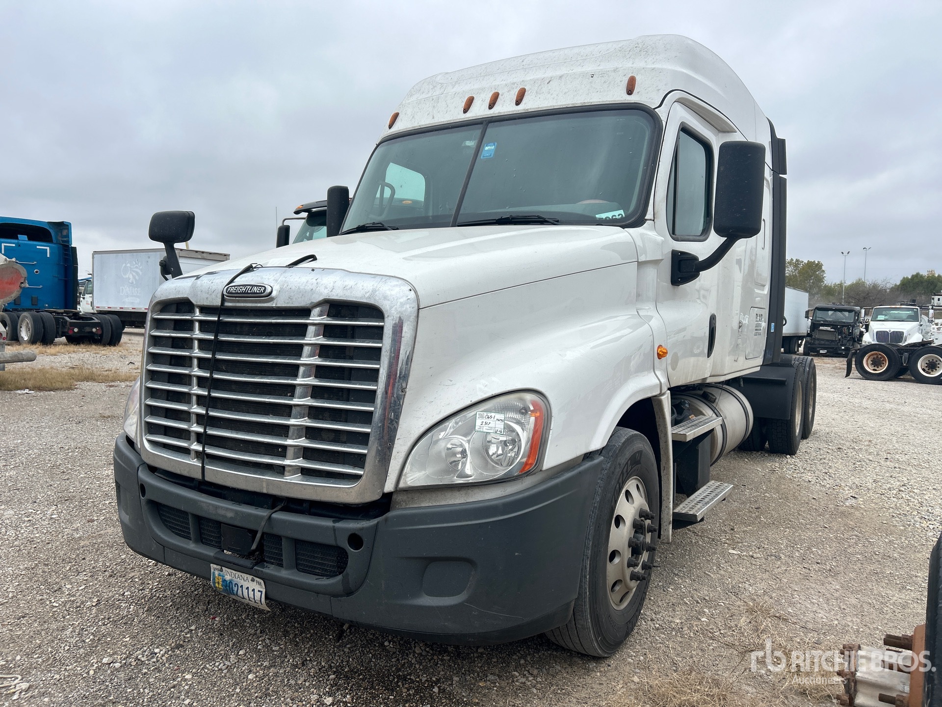 General Appearance with Imagen: esquina delantera izquierda