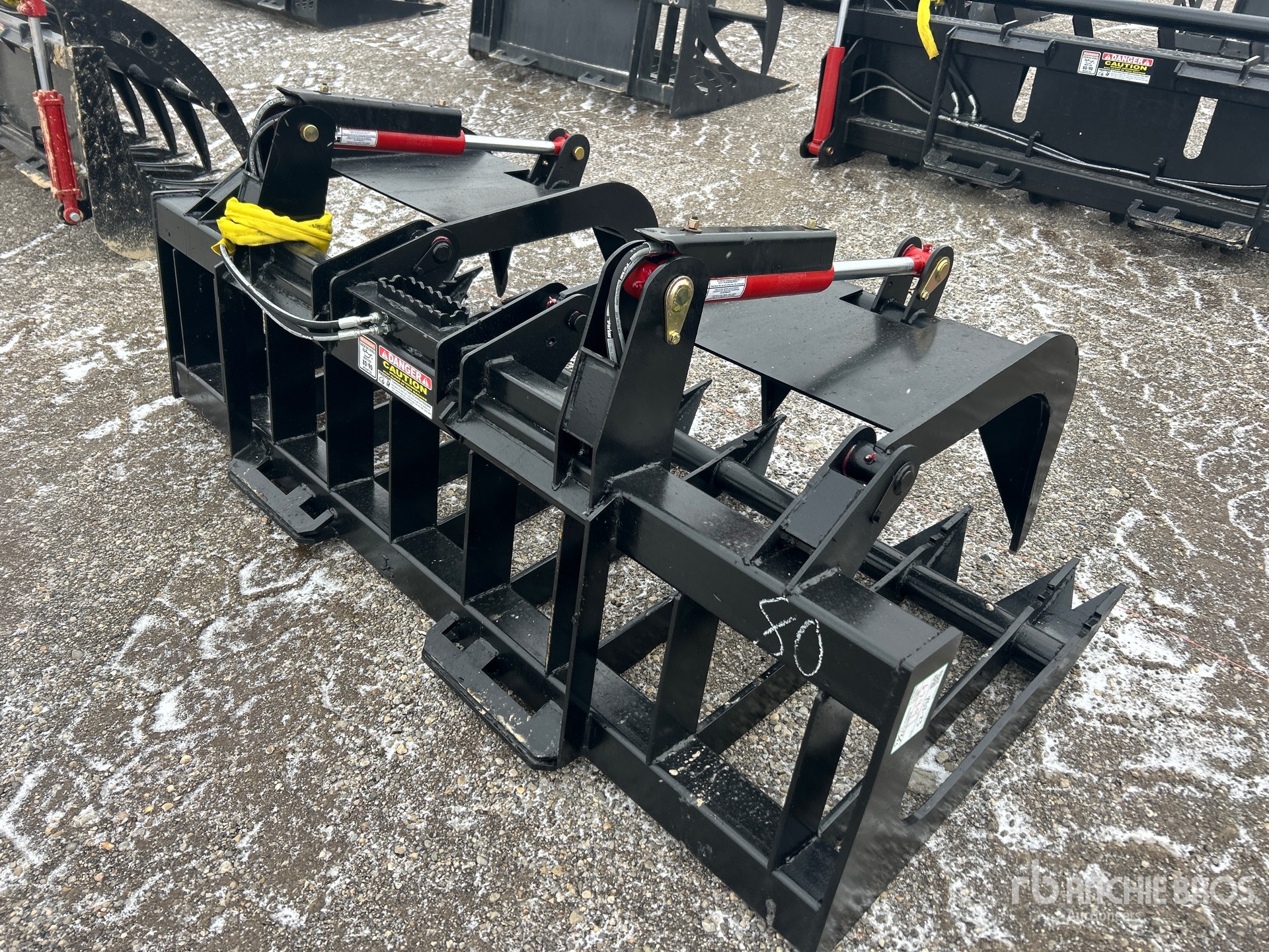 Aspect général with Image, coin arrière droit