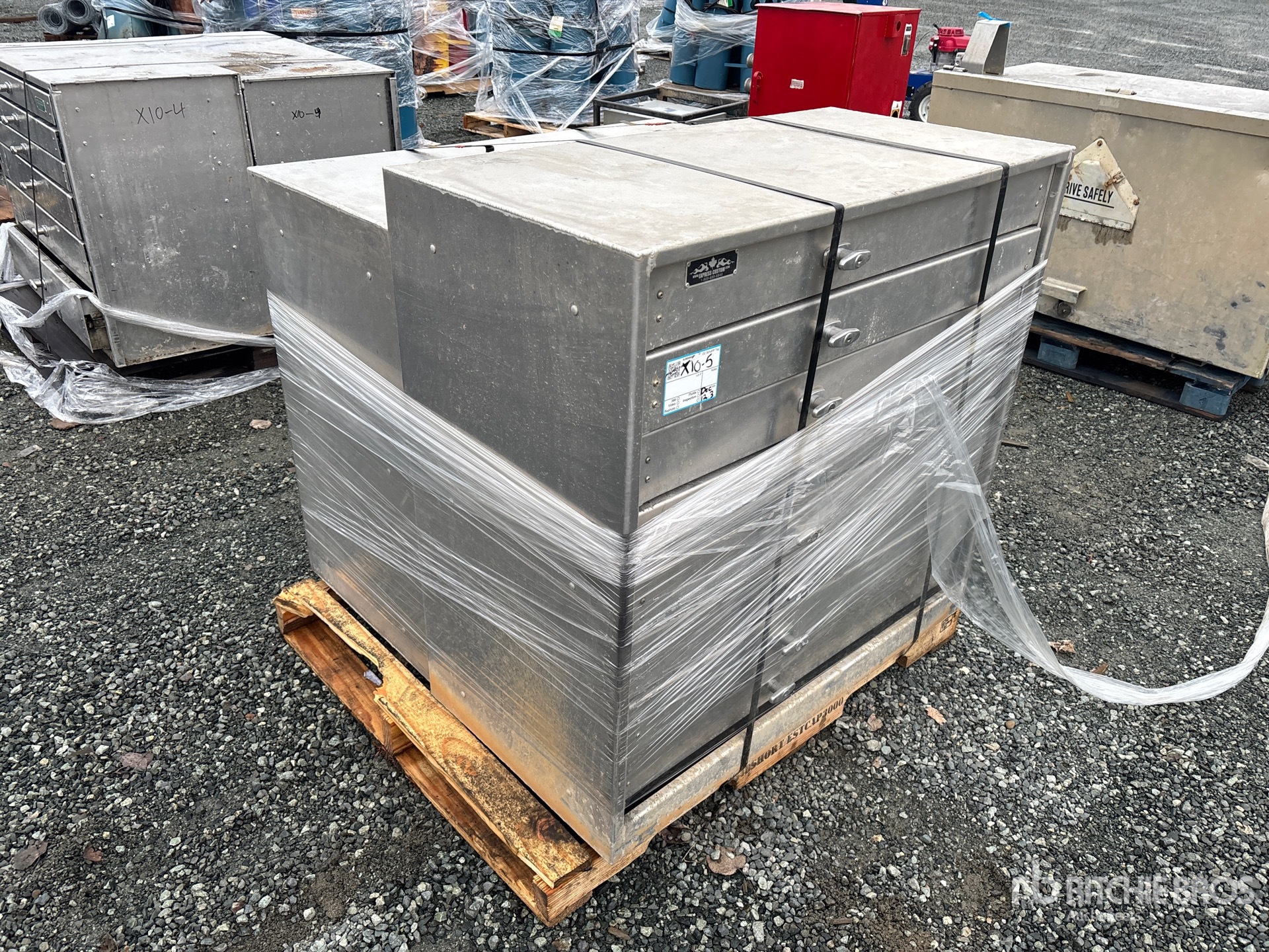 General Appearance with Foto, angolo anteriore sinistro