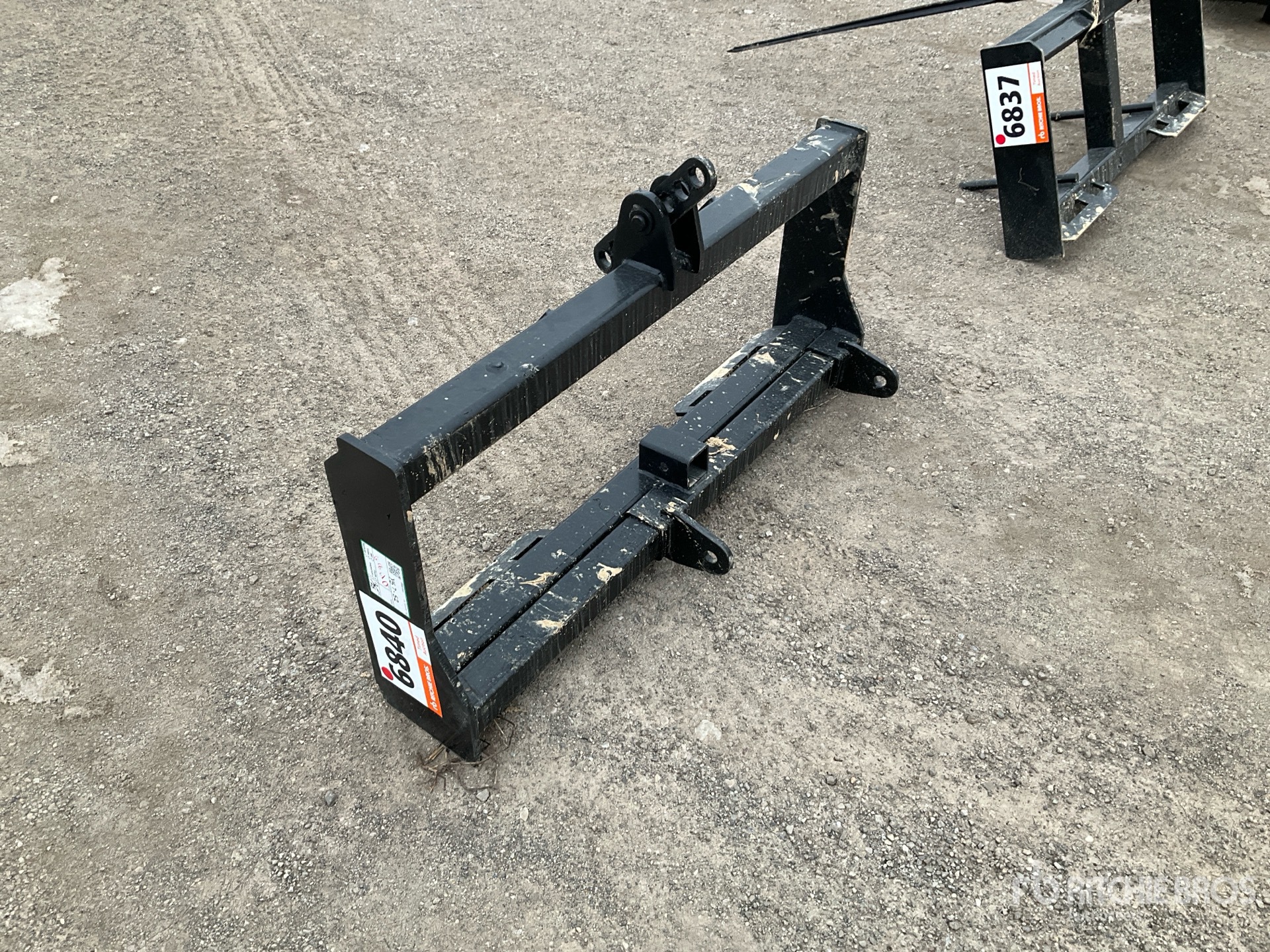 General Appearance with Picture, Right Front Corner