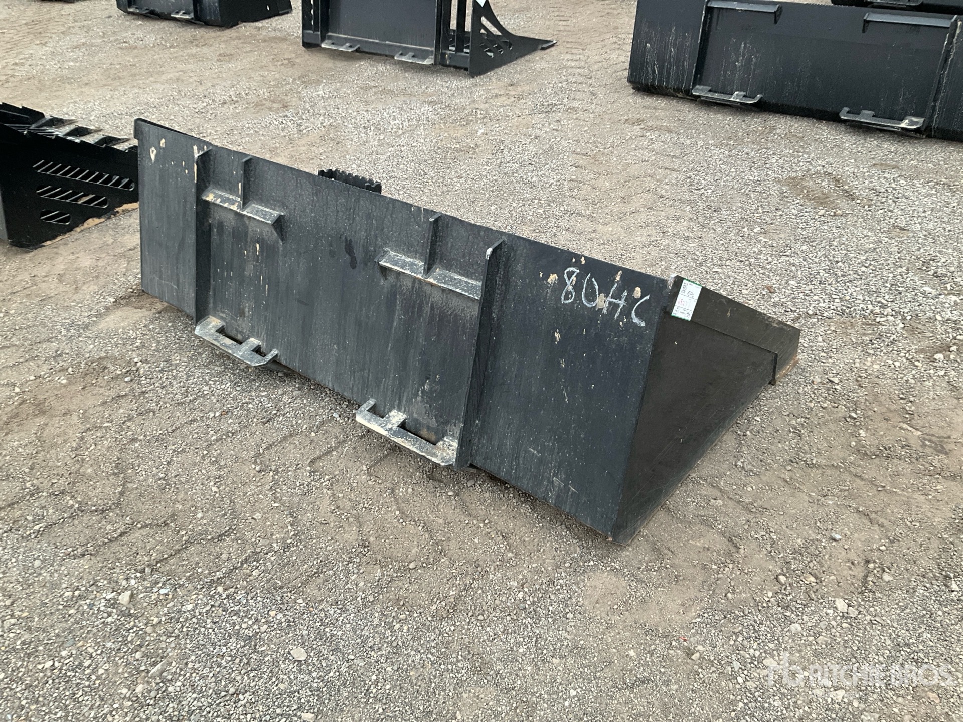 General Appearance with Foto, angolo anteriore sinistro