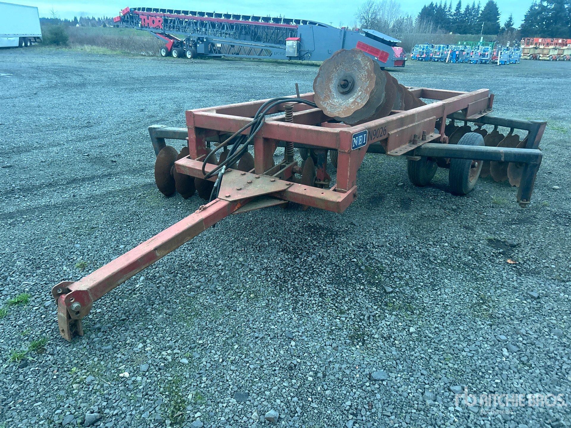 General Appearance with Picture, Left Front Corner