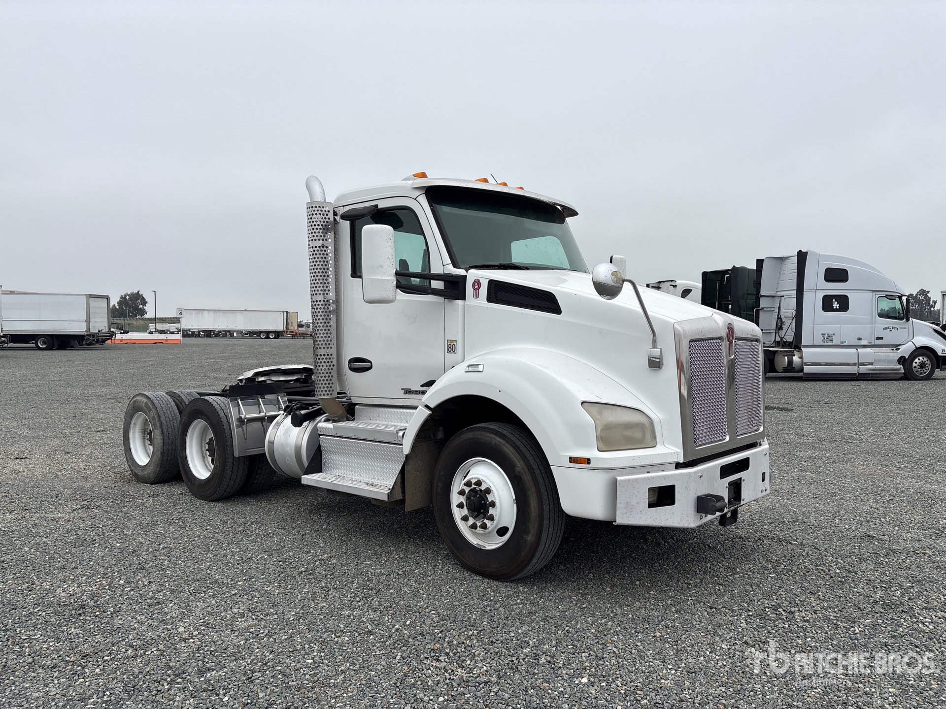 General Appearance with Image, coin avant droit