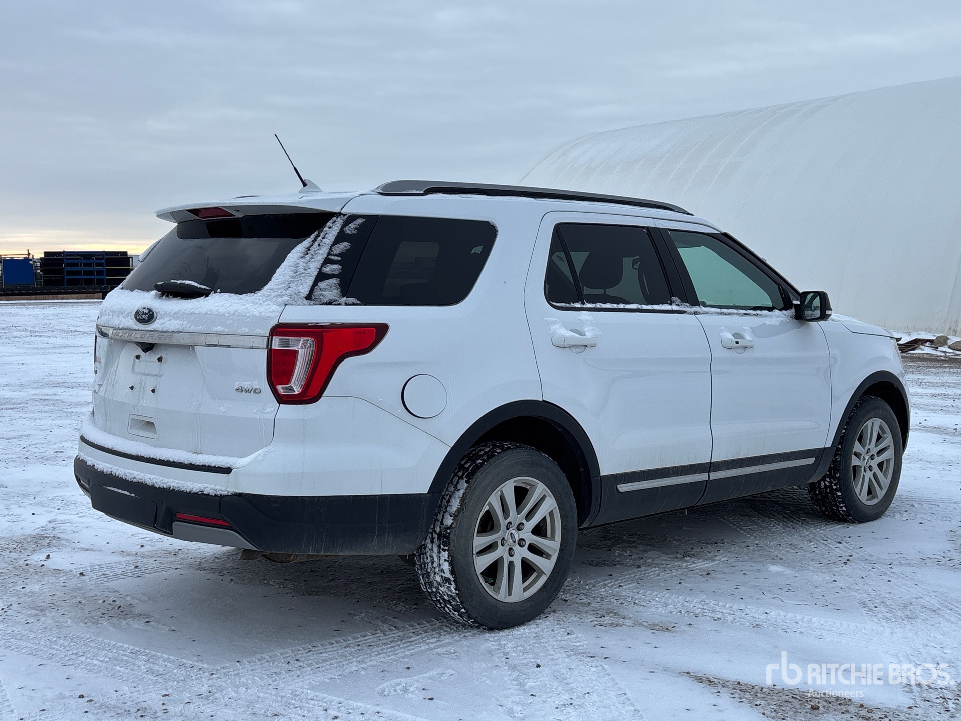 General Appearance with Picture, Right Rear Corner