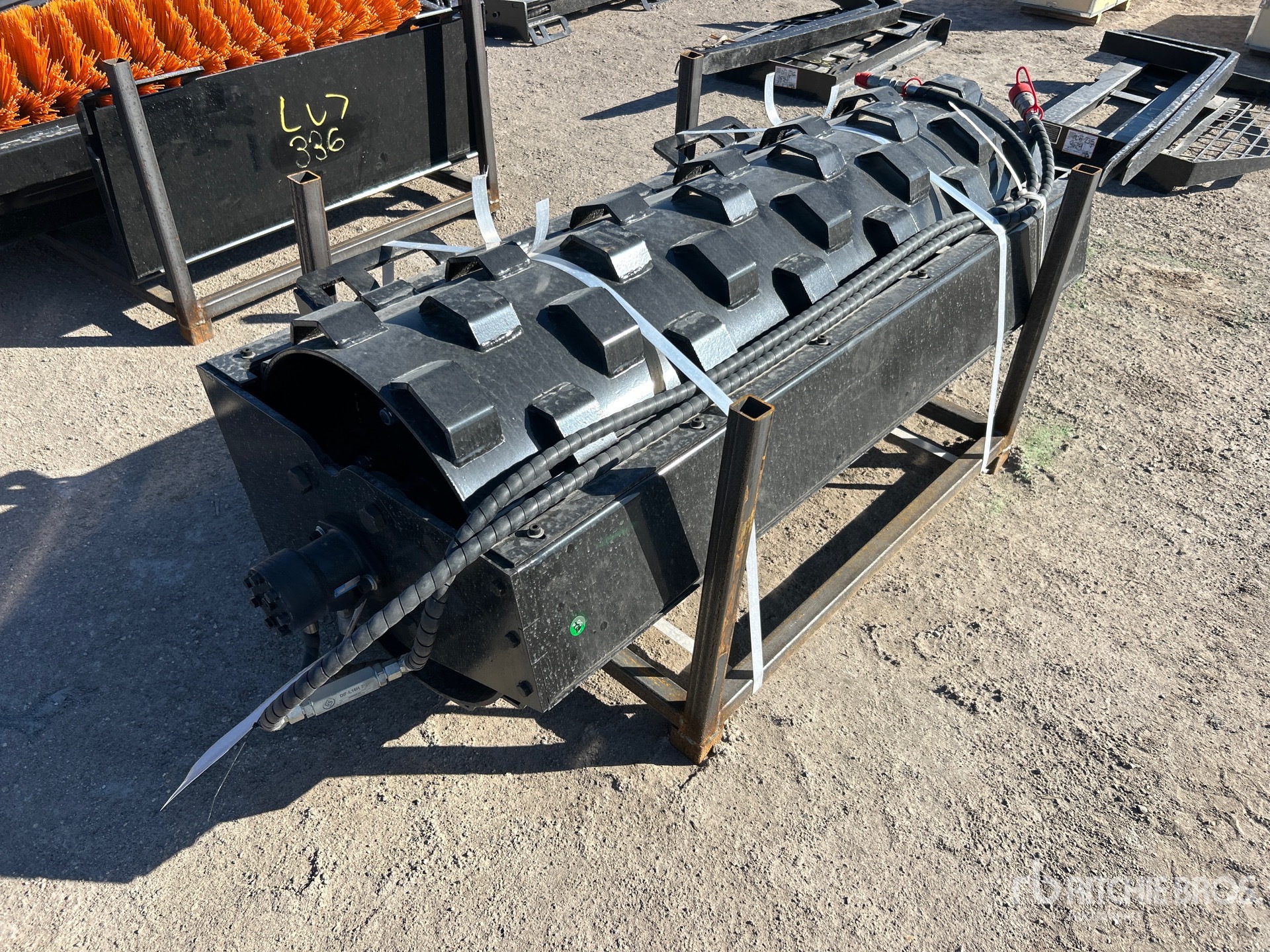 General Appearance with Foto, angolo anteriore destro