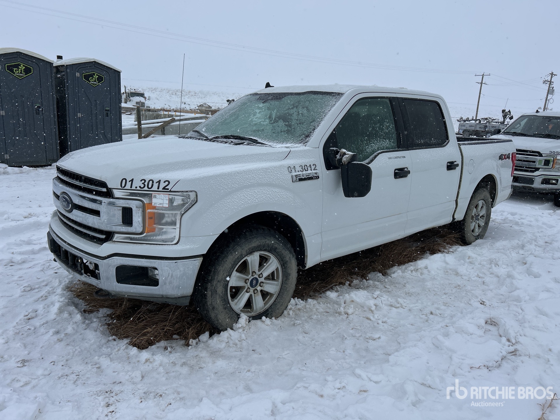 General Appearance with Picture, Left Front Corner