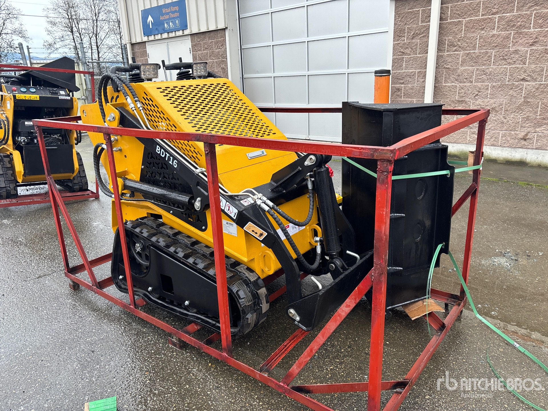 General Appearance with Picture, Right Front Corner