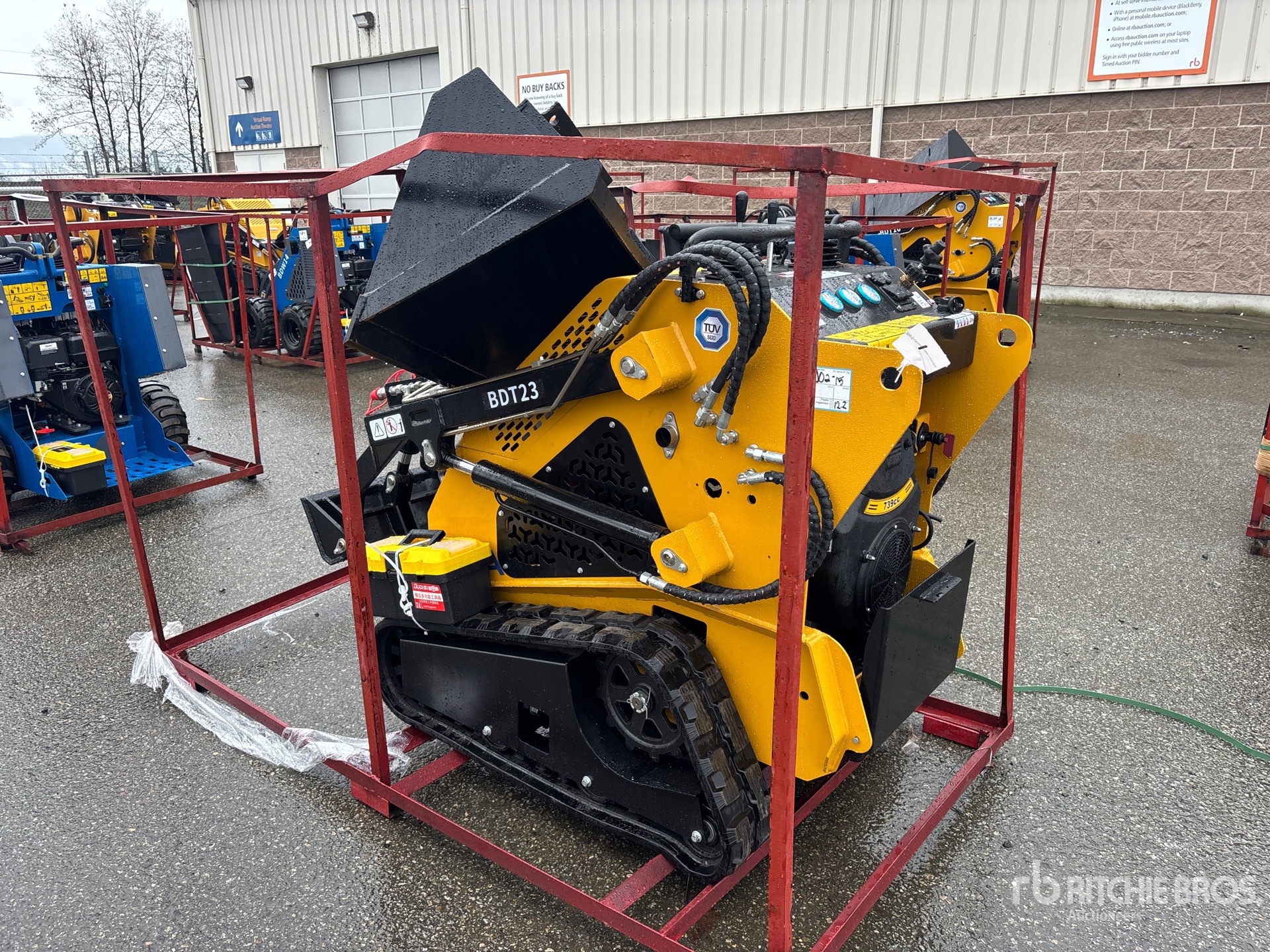 General Appearance with Picture, Left Rear Corner